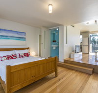 Cottesloe Tree Top Studio - Kalgoorlie Accommodation