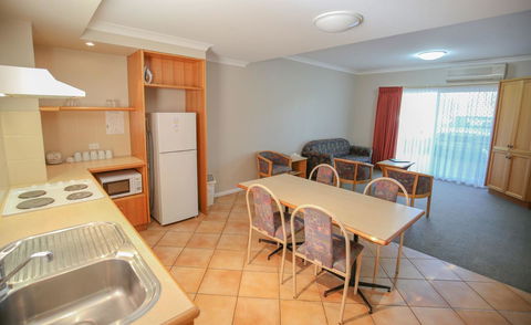 Esplanade Hotel Busselton - Kalgoorlie Accommodation 14