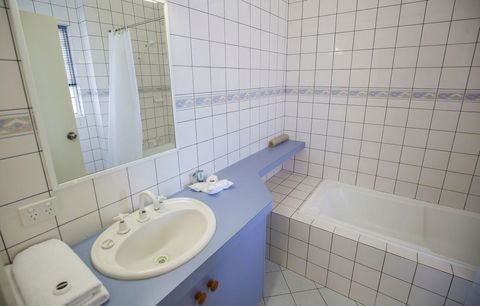 Esplanade Hotel Busselton - Kalgoorlie Accommodation 16