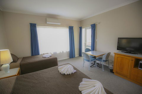Esplanade Hotel Busselton - Kalgoorlie Accommodation 43