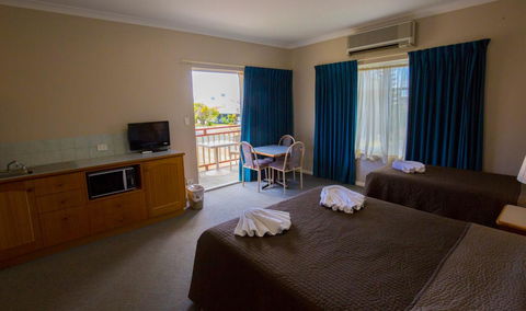 Esplanade Hotel Busselton - Kalgoorlie Accommodation 15