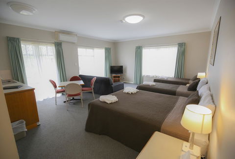 Esplanade Hotel Busselton - Kalgoorlie Accommodation 35
