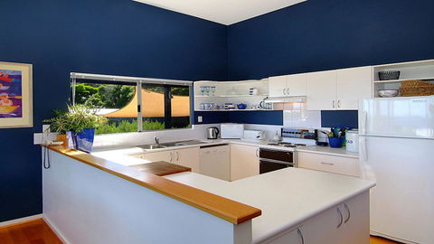 Tru Blu - Enjoy Sweeping 180 Degree Views Of Gracetown In This Modern Family Beach House - Kalgoorlie Accommodation 9