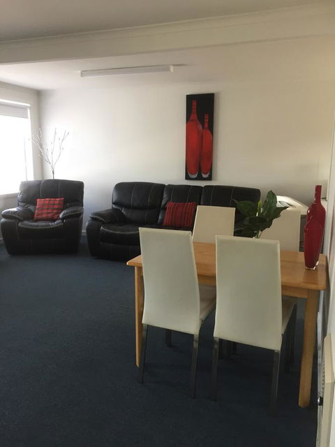 Old Pier Apartments - Kalgoorlie Accommodation 11