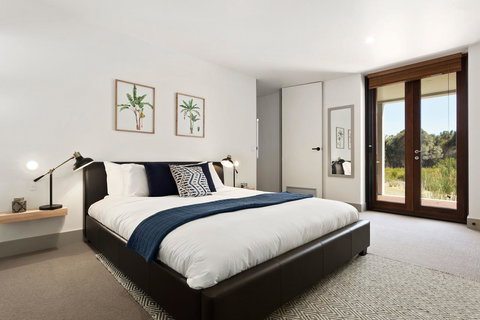 Tamar Solar Home - Kalgoorlie Accommodation 24