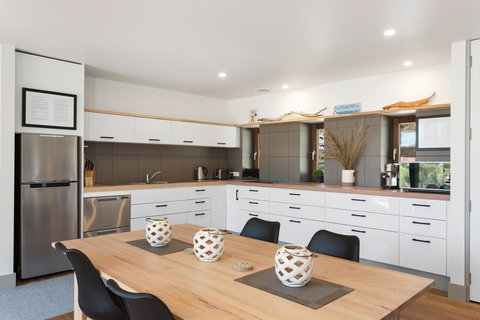 Tamar Solar Home - Kalgoorlie Accommodation 21