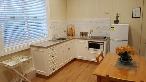 Arendon Cottage - Kalgoorlie Accommodation 4