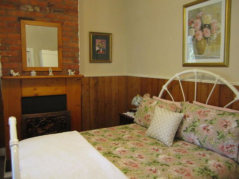 Arendon Cottage - Kalgoorlie Accommodation 1