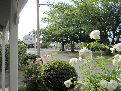Arendon Cottage - Kalgoorlie Accommodation 5