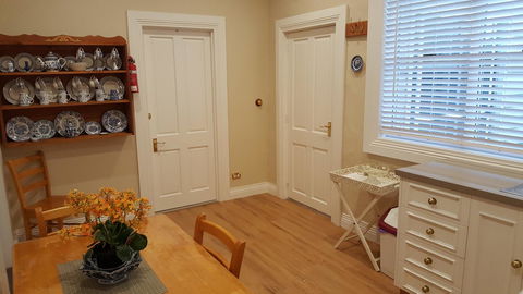 Arendon Cottage - Kalgoorlie Accommodation 3