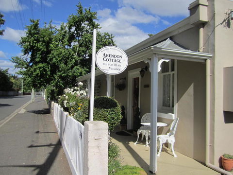 Arendon Cottage - Kalgoorlie Accommodation 2