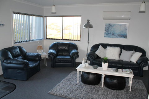 Bircoo Cottage Beach And Golf Getaway - Kalgoorlie Accommodation 7