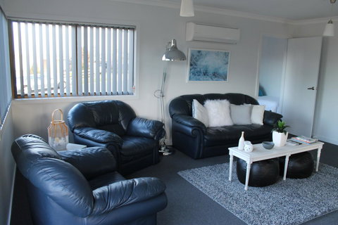 Bircoo Cottage Beach And Golf Getaway - Kalgoorlie Accommodation 6