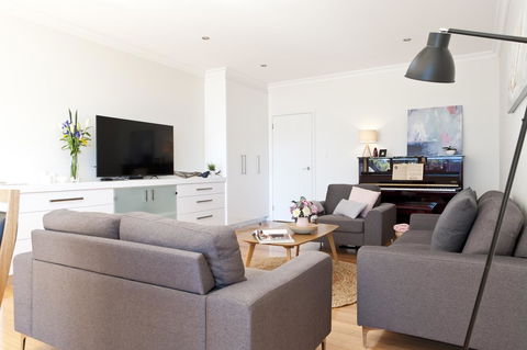 Sandy Bay Waterfront Home - Kalgoorlie Accommodation 27