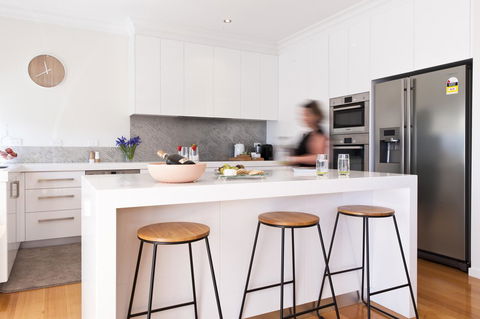 Sandy Bay Waterfront Home - Kalgoorlie Accommodation 7