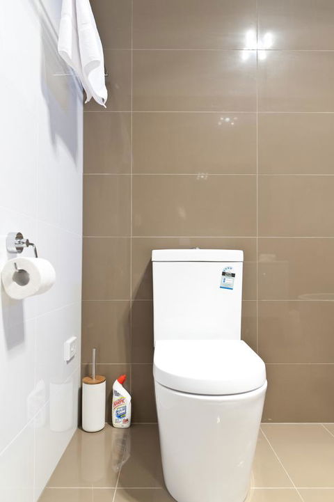 Sandy Bay Waterfront Home - Kalgoorlie Accommodation 3