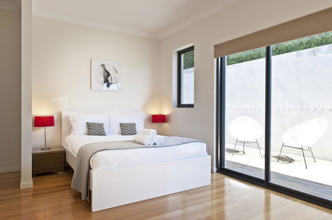 Sandy Bay Waterfront Home - Kalgoorlie Accommodation 24