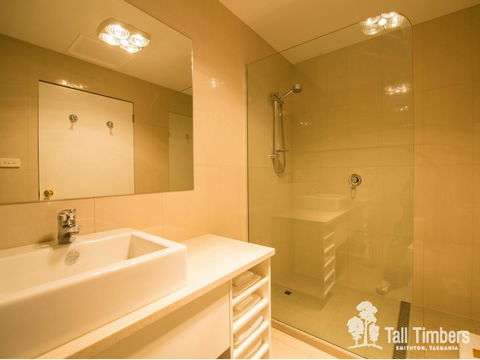 Tall Timbers Tasmania - Kalgoorlie Accommodation 14