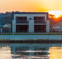 Ulverstone Waterfront Apartments - Kalgoorlie Accommodation