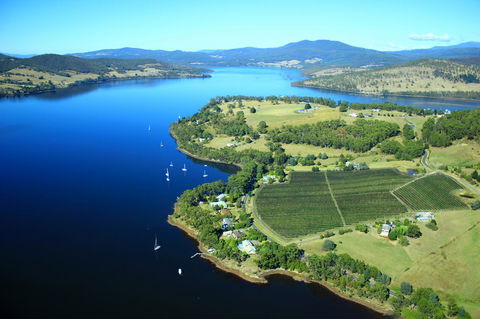 Anchorage Waterfront Retreat - Kalgoorlie Accommodation 28