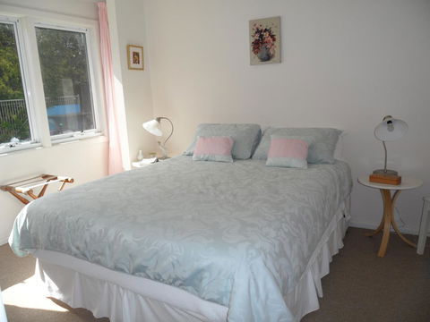 Anchorage Waterfront Retreat - Kalgoorlie Accommodation 15