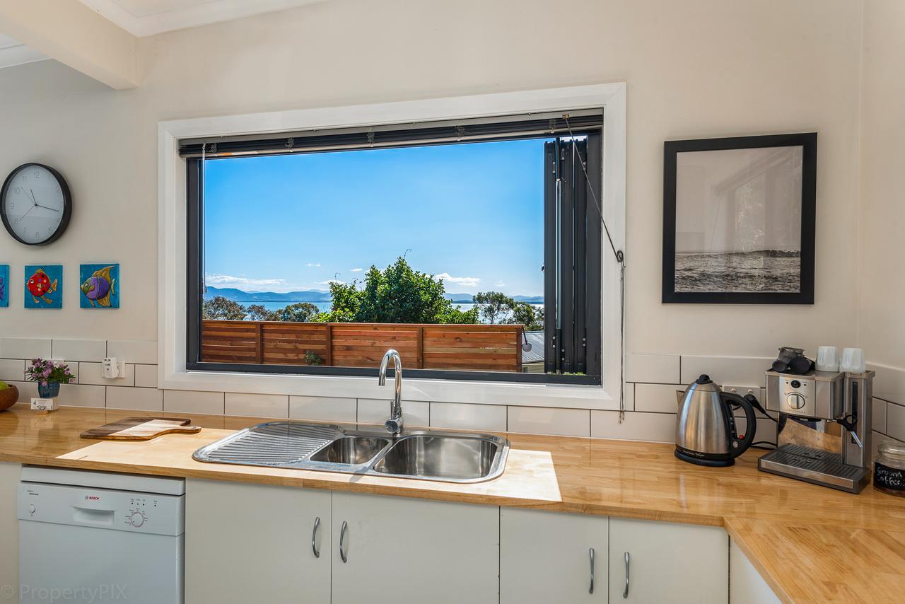 Carlton Beach TAS Kalgoorlie Accommodation