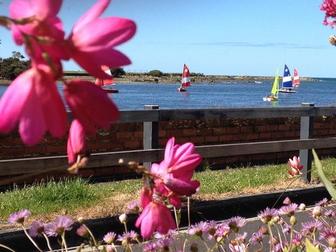 The Waterfront Wynyard - Kalgoorlie Accommodation 7