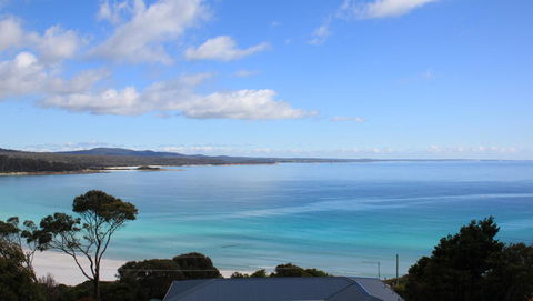 SEA EAGLE COTTAGE Amazing Views Of Bay Of Fires - Kalgoorlie Accommodation 26