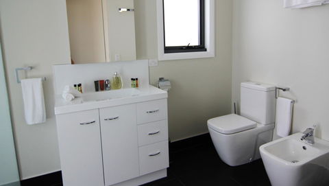 SEA EAGLE COTTAGE Amazing Views Of Bay Of Fires - Kalgoorlie Accommodation 28
