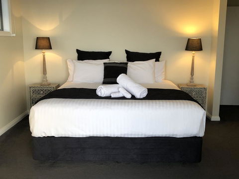 SEA EAGLE COTTAGE Amazing Views Of Bay Of Fires - Kalgoorlie Accommodation 4