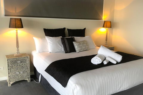 SEA EAGLE COTTAGE Amazing Views Of Bay Of Fires - Kalgoorlie Accommodation 2