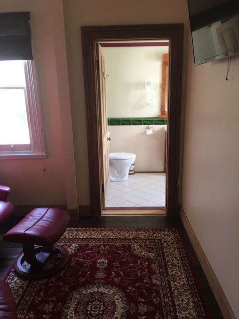 Kerrellie Cottages 2, 4 & 8 Reid Street - Kalgoorlie Accommodation 16