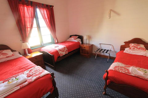 Kerrellie Cottages 2, 4 & 8 Reid Street - Kalgoorlie Accommodation 34