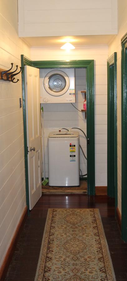Kerrellie Cottages 2, 4 & 8 Reid Street - Kalgoorlie Accommodation 10