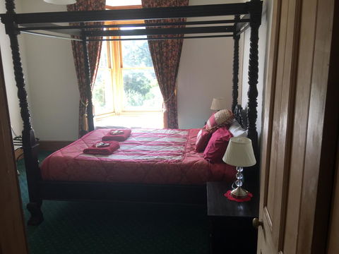 Kerrellie Cottages 2, 4 & 8 Reid Street - Kalgoorlie Accommodation 13