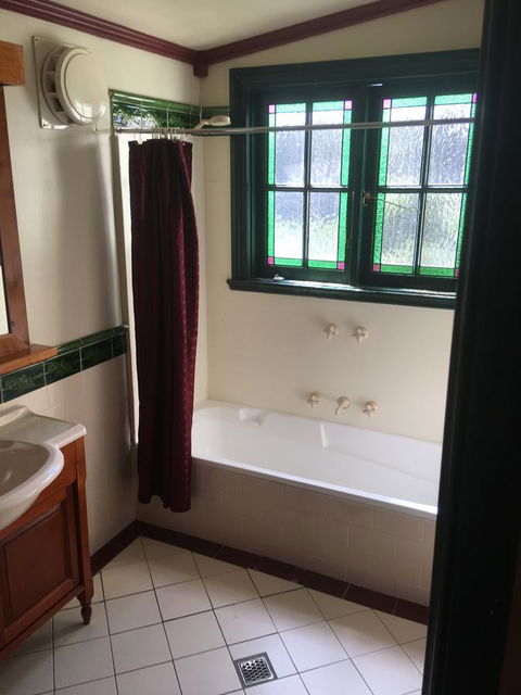 Kerrellie Cottages 2, 4 & 8 Reid Street - Kalgoorlie Accommodation 19