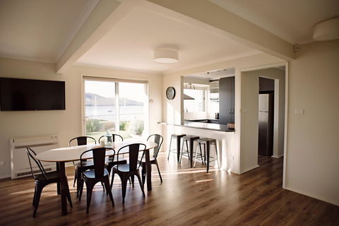 The Holiday Home People - Kalgoorlie Accommodation 7