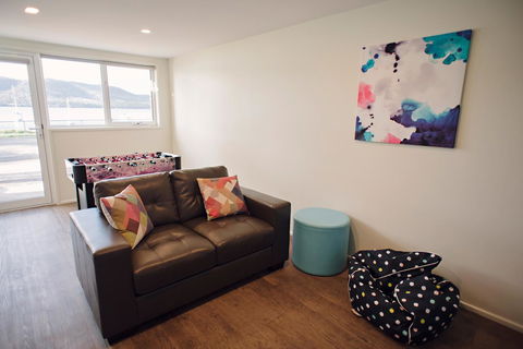 The Holiday Home People - Kalgoorlie Accommodation 10