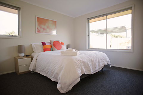 The Holiday Home People - Kalgoorlie Accommodation 15