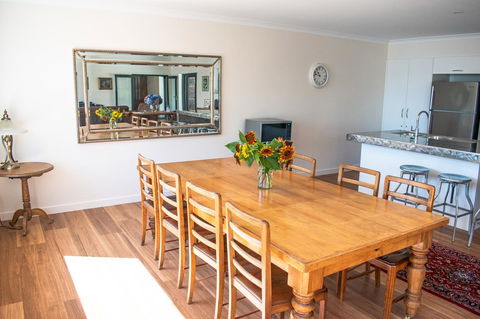 Tamar House - Kalgoorlie Accommodation 14
