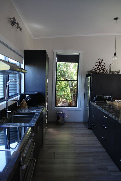 The WeareHouse In Deloraine - Kalgoorlie Accommodation 32