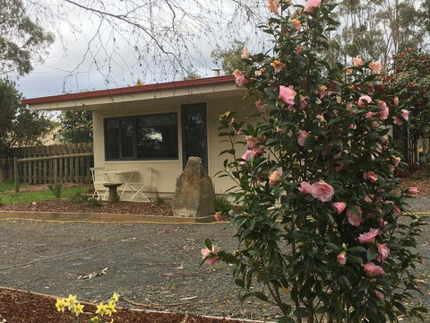 Karoola Cottage Self Contained - Kalgoorlie Accommodation 1