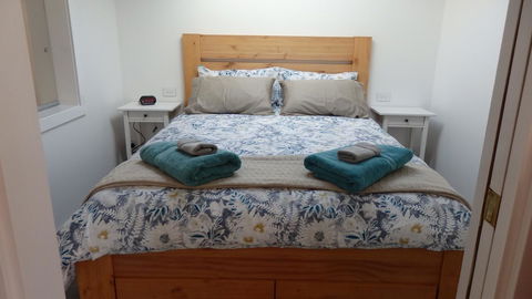 Karoola Cottage Self Contained - Kalgoorlie Accommodation 8