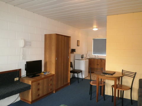 Aberdeen Court Apartments - Kalgoorlie Accommodation 8