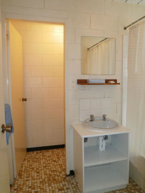 Aberdeen Court Apartments - Kalgoorlie Accommodation 22