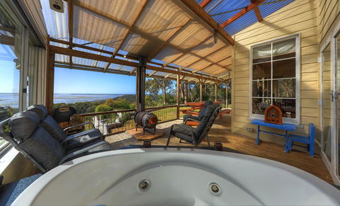 Island View Spa Cottage - Kalgoorlie Accommodation 5