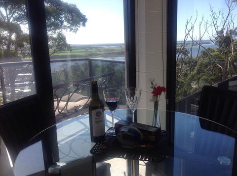 Sheer Pleasure Accommodation - Kalgoorlie Accommodation 9