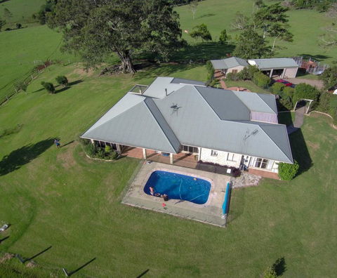 Newyan @ Maleny - Kalgoorlie Accommodation 0