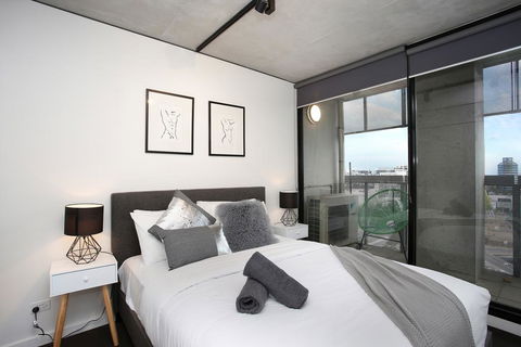 NGV Art Centre Retreat - StayCentral - Kalgoorlie Accommodation 3