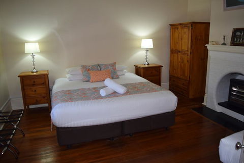 Norah Head Lighthouse - Kalgoorlie Accommodation 1